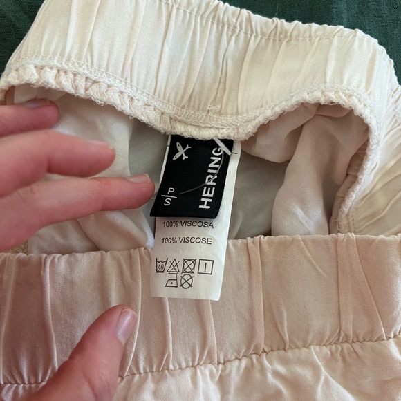 Thin and Airy Summer Pant - Picture 3 of 3